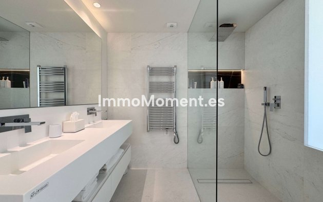 Bestaande woning - Appartement - Binnenland  - Ojén