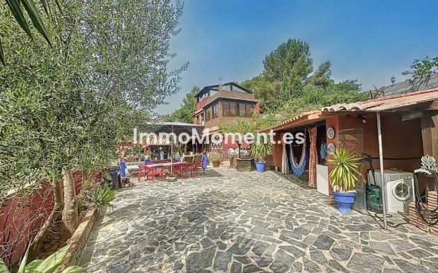 Revente - Maison de campagne - Intérieur                       - Monda