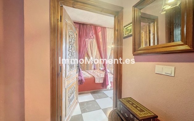 Revente - Maison de campagne - Intérieur                       - Monda