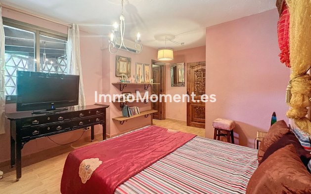 Revente - Maison de campagne - Intérieur                       - Monda