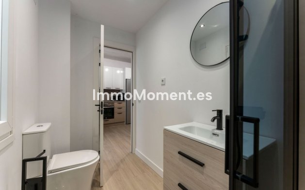 Wiederverkauf - Reihenhaus -   Inländisch - Monda