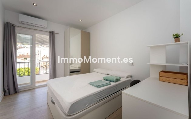 Wiederverkauf - Reihenhaus -   Inländisch - Monda