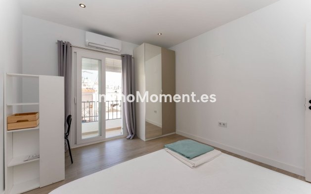 Wiederverkauf - Reihenhaus -   Inländisch - Monda