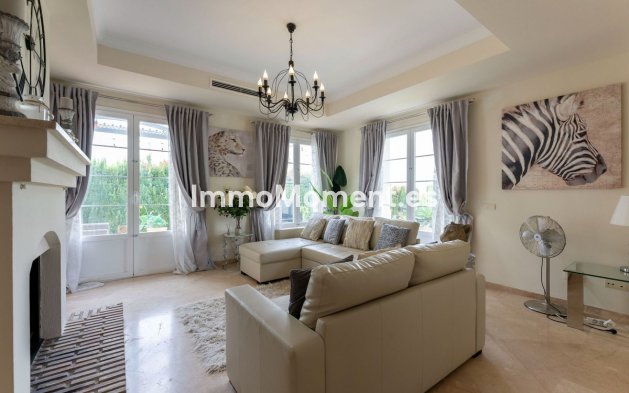 Resale - Villa - Mijas - Mijas Centro