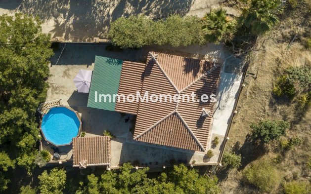 Reventa - Casa de campo - Interior  - Coín