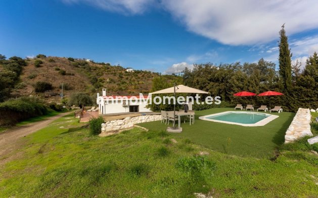 Revente - Maison de campagne - Intérieur                       - Monda