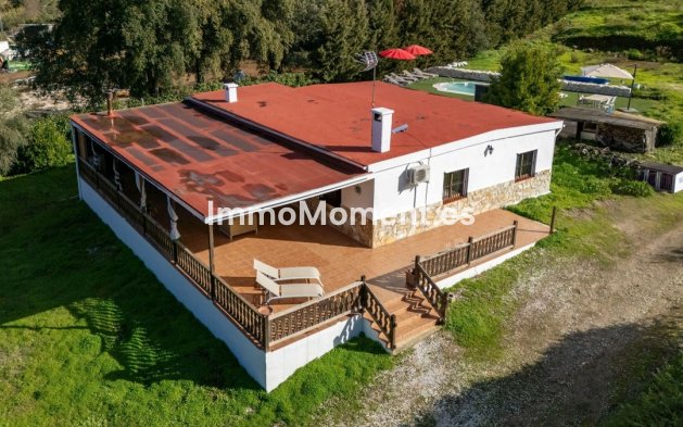 Revente - Maison de campagne - Intérieur                       - Monda