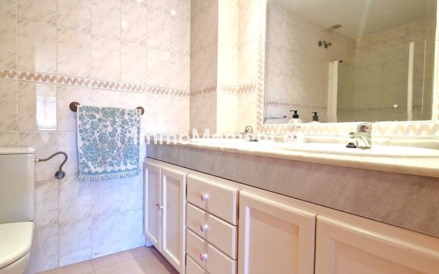 Resale - Apartment - Marbella - El Rosario