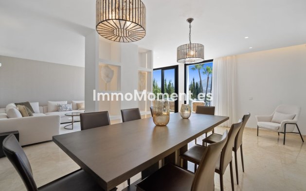 Wiederverkauf - Villa - Marbella - Nueva Andalucía