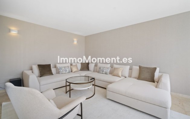 Wiederverkauf - Villa - Marbella - Nueva Andalucía