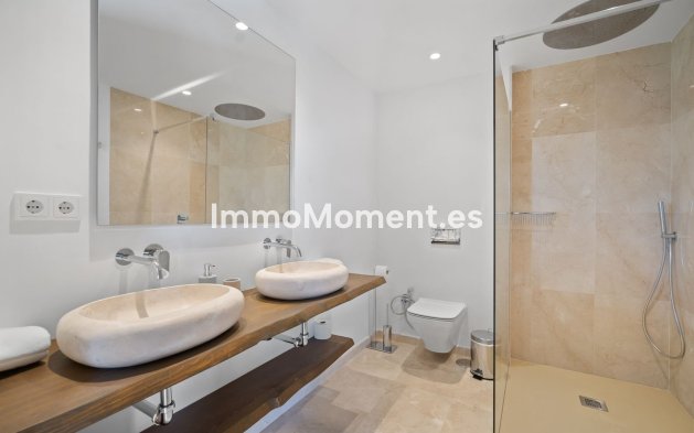 Wiederverkauf - Villa - Marbella - Nueva Andalucía