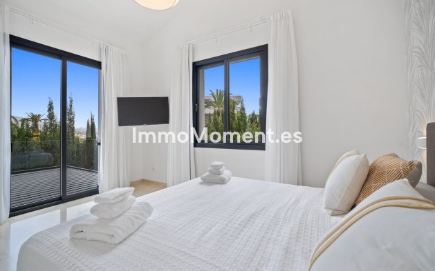 Wiederverkauf - Villa - Marbella - Nueva Andalucía