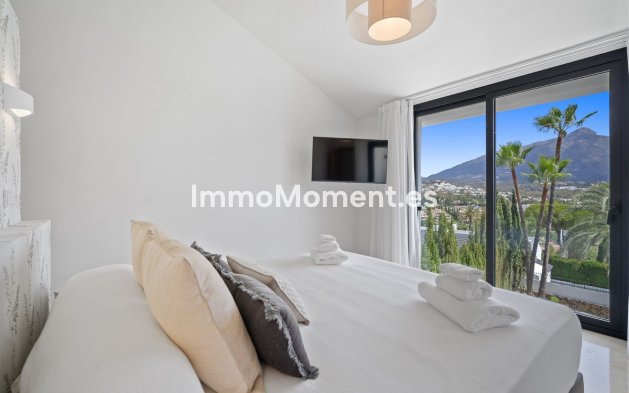 Wiederverkauf - Villa - Marbella - Nueva Andalucía
