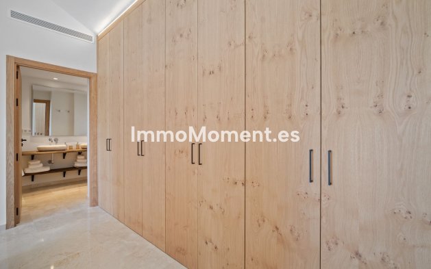 Wiederverkauf - Villa - Marbella - Nueva Andalucía