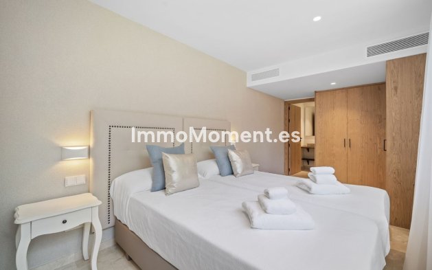 Wiederverkauf - Villa - Marbella - Nueva Andalucía