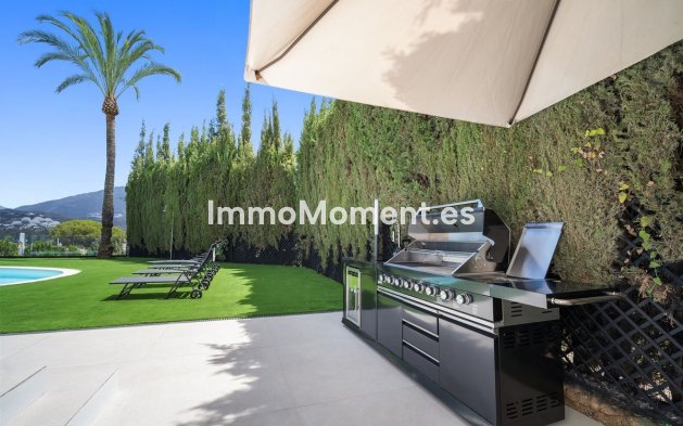 Wiederverkauf - Villa - Marbella - Nueva Andalucía
