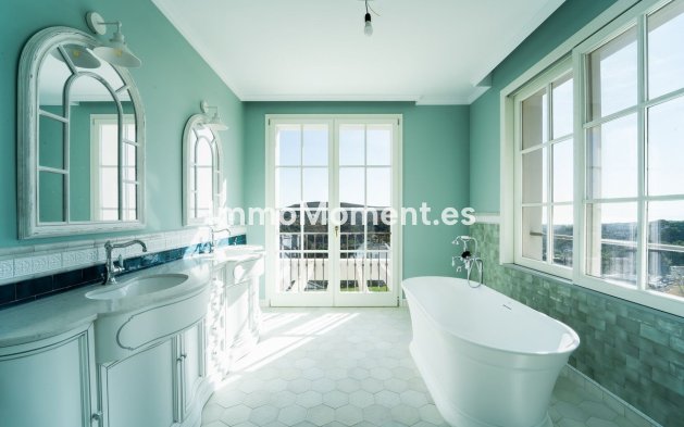 Revente - Villa - Benahavís - Benahavís Centro