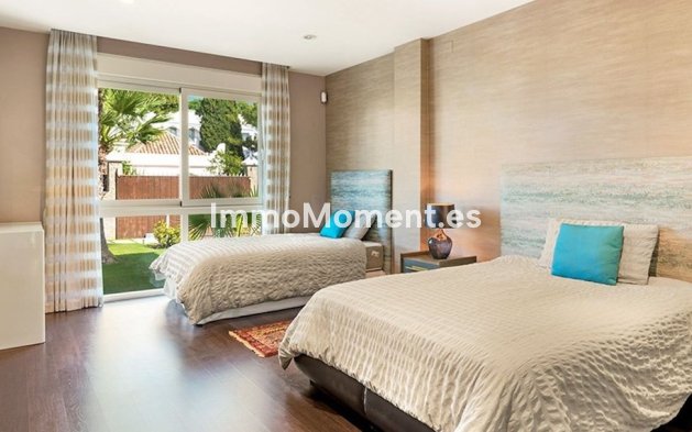 Wiederverkauf - Villa - Marbella - Nueva Andalucía