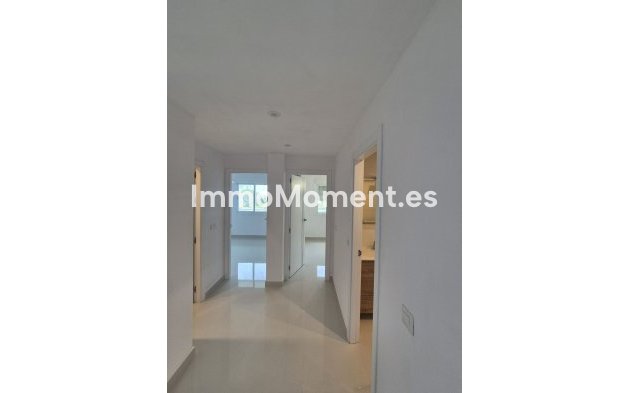 Resale - Apartment - Fuengirola - Los Boliches