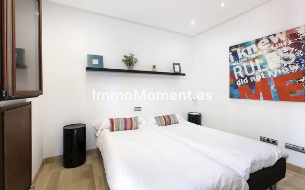 Revente - Appartement - Estepona  - Estepona Centro