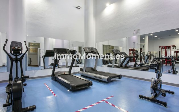 Revente - Appartement - Estepona  - Estepona Centro