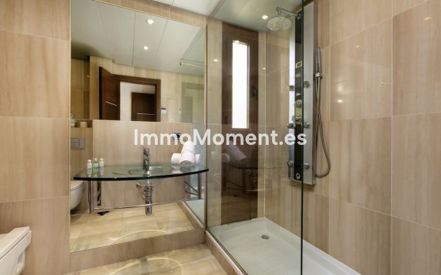 Revente - Appartement - Estepona  - Estepona Centro