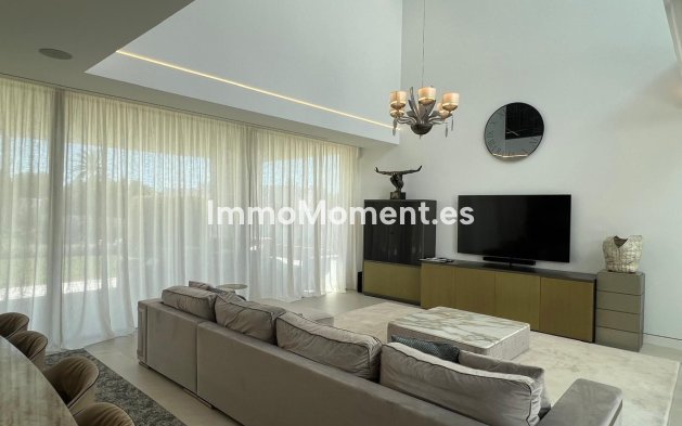 Wiederverkauf - Villa - Marbella - Nueva Andalucía