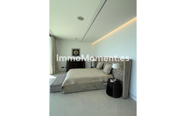 Wiederverkauf - Villa - Marbella - Nueva Andalucía