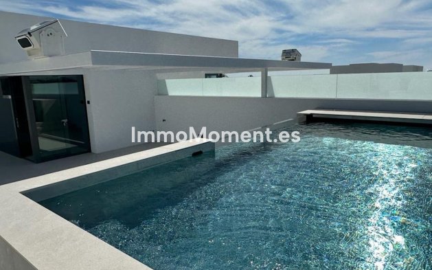 Wiederverkauf - Villa - Marbella - Nueva Andalucía