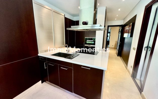 Wiederverkauf - Wohnung - Marbella - Puerto Banús