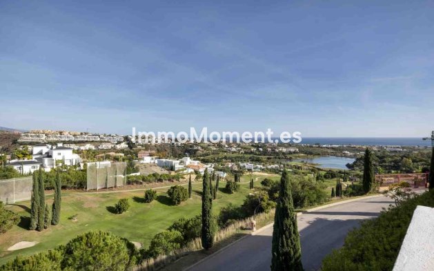 Resale - Apartment - Estepona - New Golden Mile