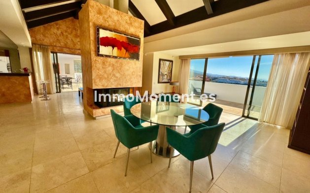 Resale - Apartment - Estepona - New Golden Mile