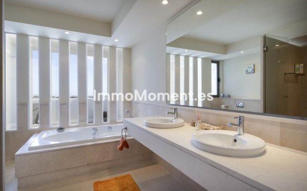 Resale - Apartment - Estepona - New Golden Mile