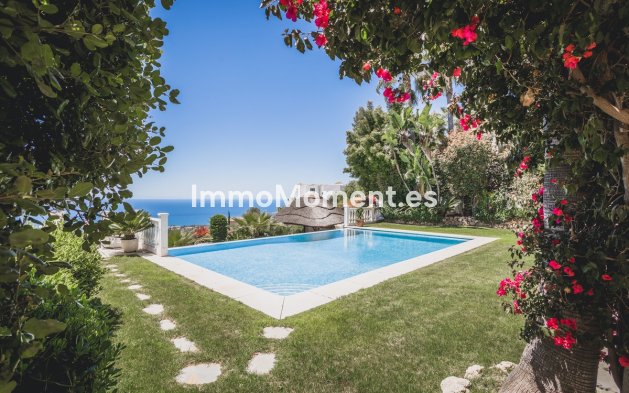 Resale - Villa - Marbella - Altos de los Monteros
