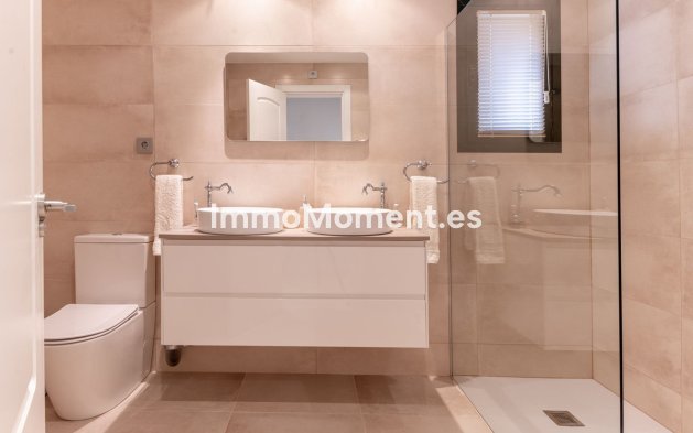 Wiederverkauf - Wohnung - Estepona  - Atalaya