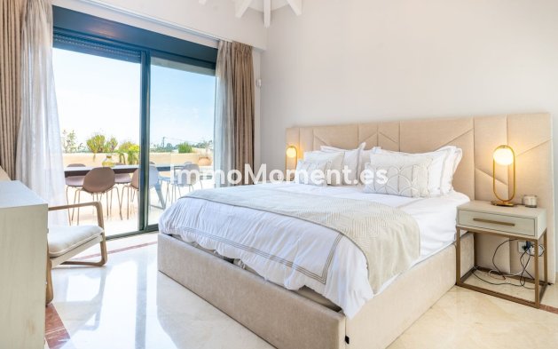 Wiederverkauf - Wohnung - Estepona  - Atalaya
