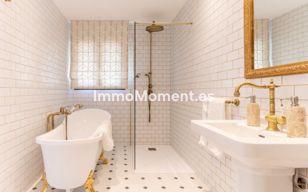 Wiederverkauf - Wohnung - Estepona  - Atalaya