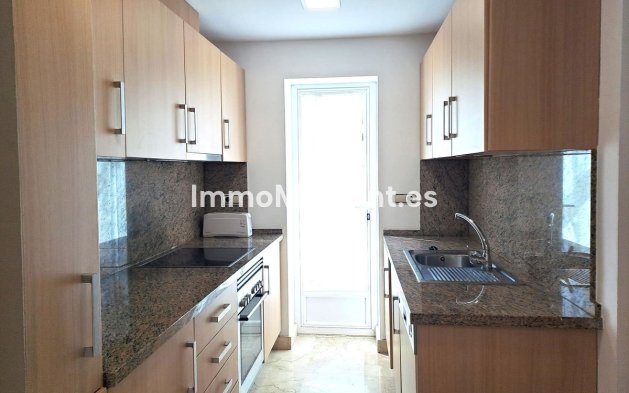 Reventa - Apartamento - Estepona  - Estepona Centro