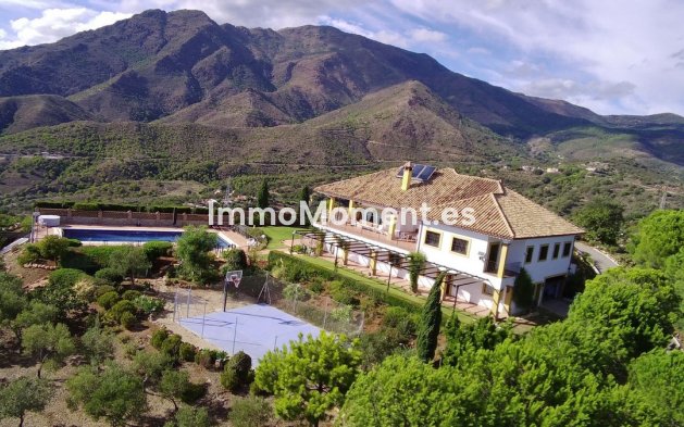 Revente - Maison de campagne - Estepona  - Estepona Centro