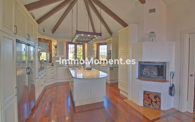 Revente - Maison de campagne - Estepona  - Estepona Centro