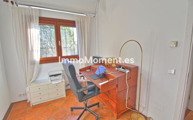 Revente - Maison de campagne - Estepona  - Estepona Centro