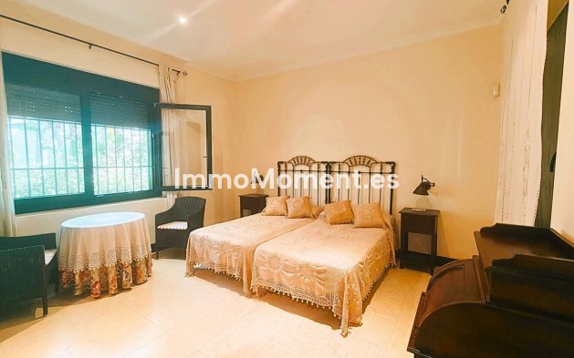 Reventa - Villa independiente - Sotogrande - San Roque Club