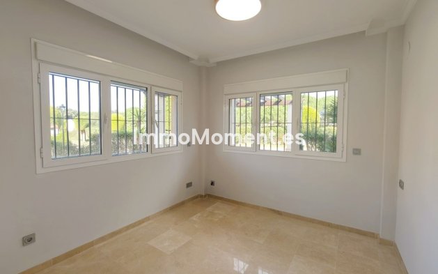 Wiederverkauf - Villa - Sotogrande - San Roque Club