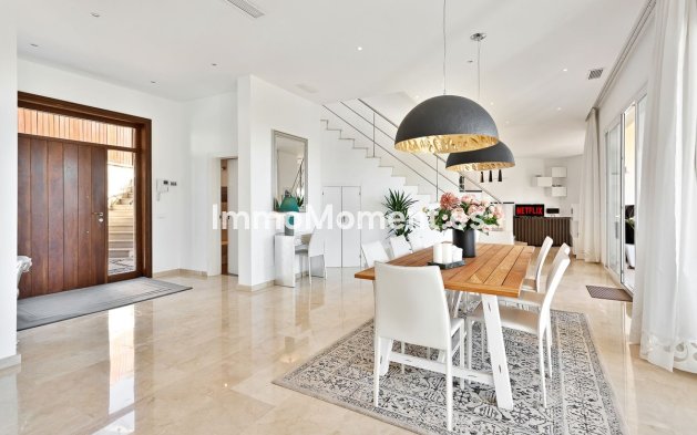 Resale - Villa - Marbella - El Rosario