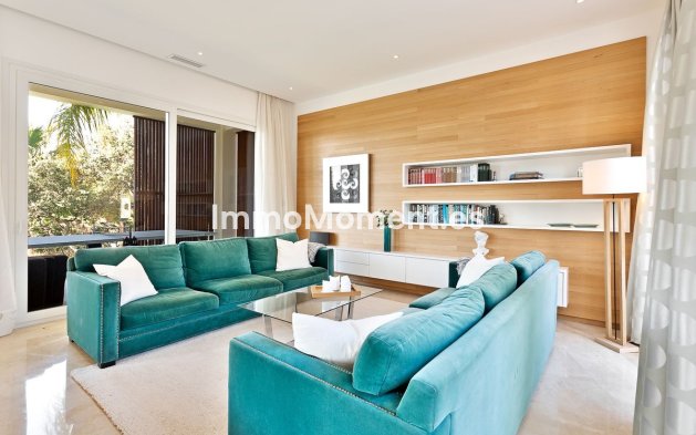 Resale - Villa - Marbella - El Rosario