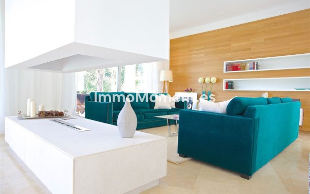 Resale - Villa - Marbella - El Rosario