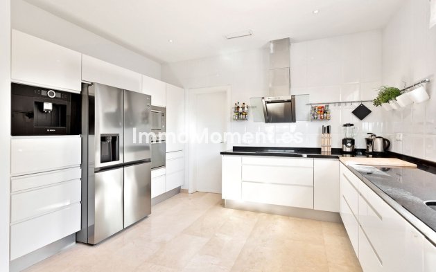 Resale - Villa - Marbella - El Rosario