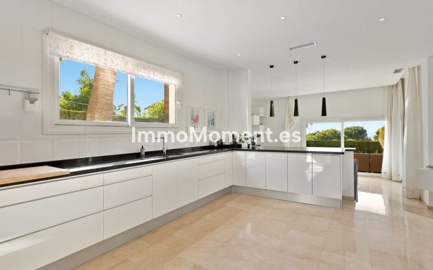 Resale - Villa - Marbella - El Rosario