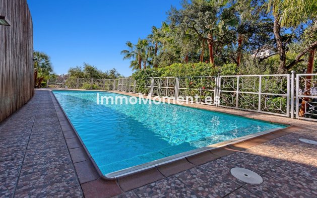 Resale - Villa - Marbella - El Rosario