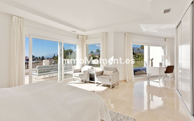 Resale - Villa - Marbella - El Rosario